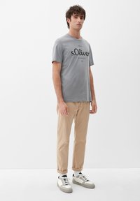 s.Oliver LOGO - T-shirt print - grey placed print