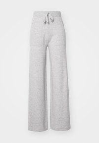 Harmaat hengittävät sweatpantsit, joissa on leveä lahje, pehmeä kangas, joustava vyötärö, kiristysnauha ja kaksi sivutaskua. Tasainen pinta, rento muotoilu.