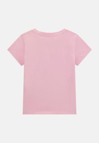 Rosa kurzärmliges T-Shirt mit Rundhalsausschnitt und weichem Baumwollstoff. Glatte Textur und keine sichtbaren Muster oder Verzierungen.