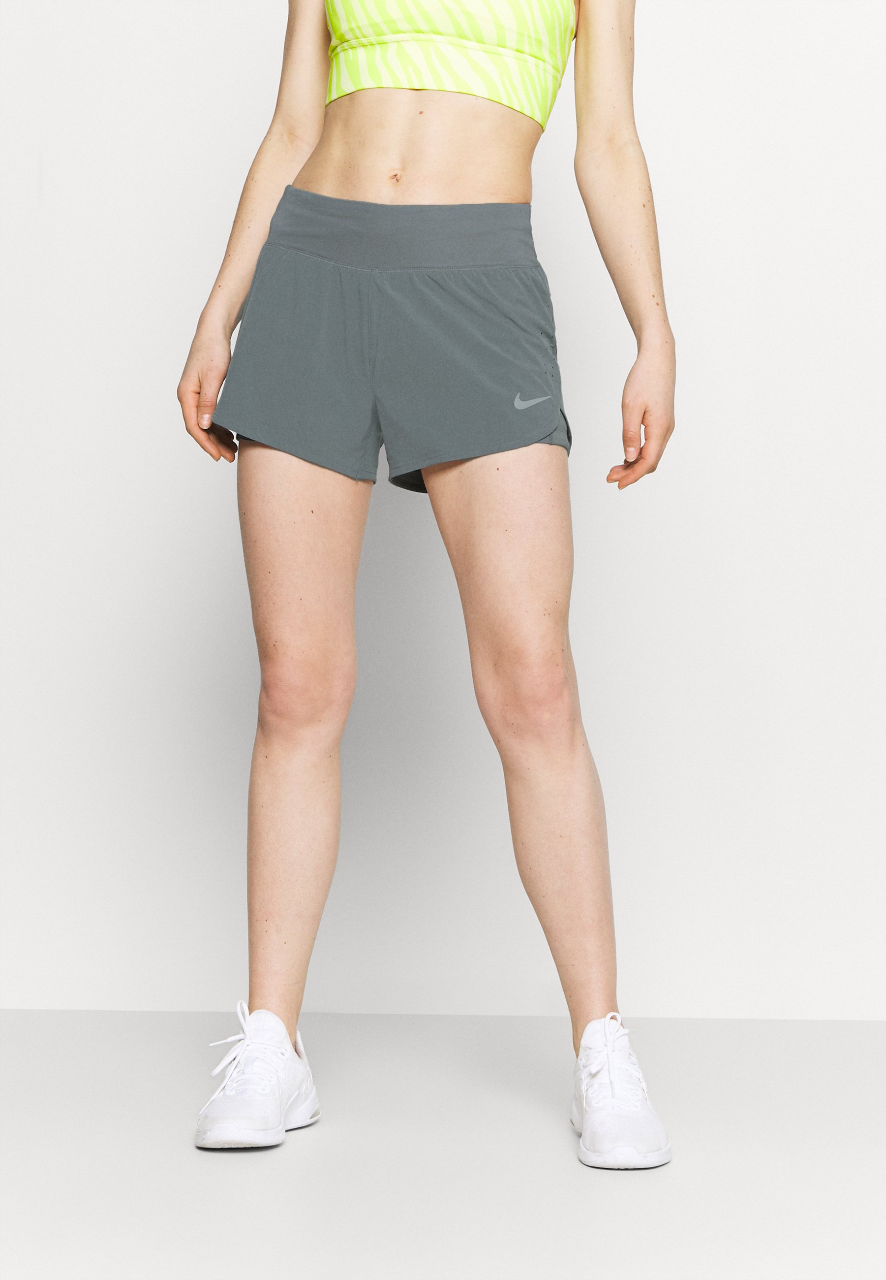 Nike performance eclipse short Clearance