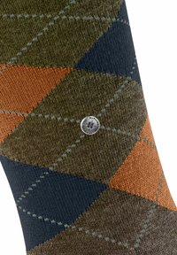 Calzini multicolori a motivo con diamanti in blu navy scuro, verde bosco, arancione bruciato e beige; presenta un bottone con logo argentato e lavorazione a maglia testurizzata.