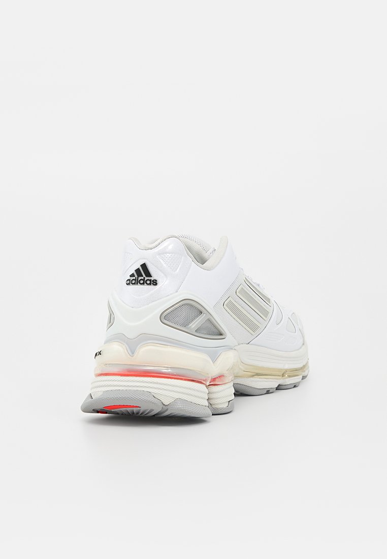 ADIZERO F50