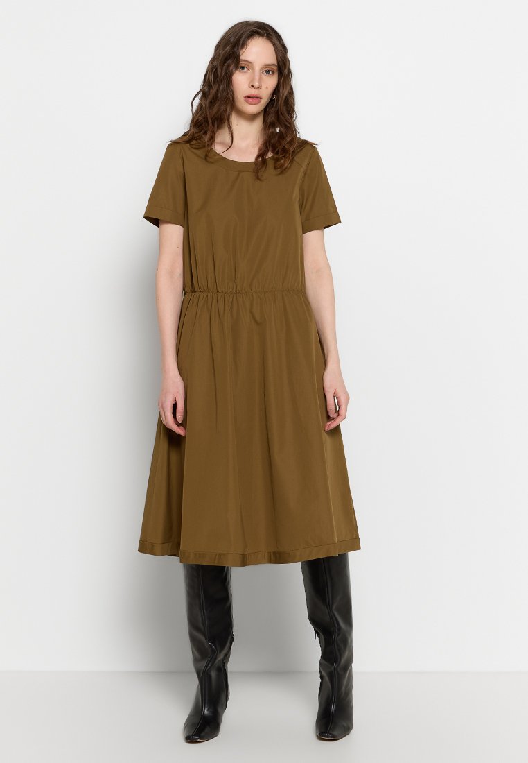 ASPESI Jurk lichtbruin ASPESI Jurk lichtbruin