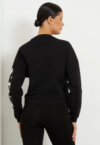Thumbnail Image 3