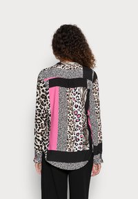 Emily van den Bergh BLOUSE - Blusa - black/white