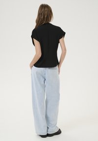 My Essential Wardrobe SANDY - Blůza - black