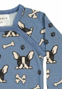 Blå barnbodysuit med svartvita ansikten av franska bulldoggar, ben och tassavtryck; inkluderar tryckknappsstängning vid axeln.