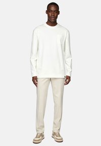 Boggi Milano Top s dlhým rukávom - white