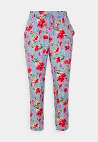 Pantalons floraux bleu clair avec des motifs de fleurs rouges et roses, taille élastique avec cordon de serrage, et design de cheville effilée.