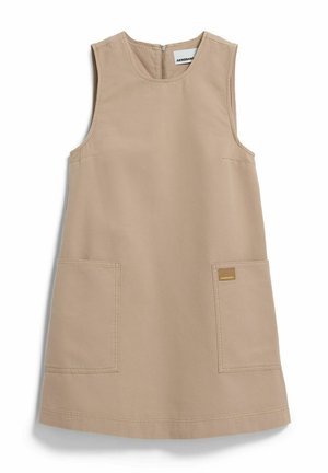 Beiges ärmelloses Baumwollkleid mit rundem Ausschnitt, zwei großen vorderen Taschen und einem Reißverschluss auf der Rückseite. Verfügt über ein kleines Logoschild.