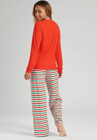 Loungeable MAMA ELF LONG SLEEVE AND PANT PYJAMAS - Conjunto de pijama - red