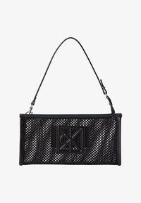 Επιλέχθηκε, black