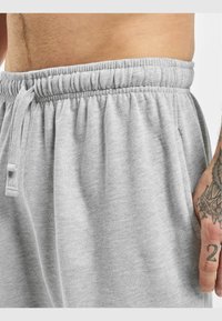 DEF DEF DAMEN DEF BOBI SHORTS - Joggebukse - grey