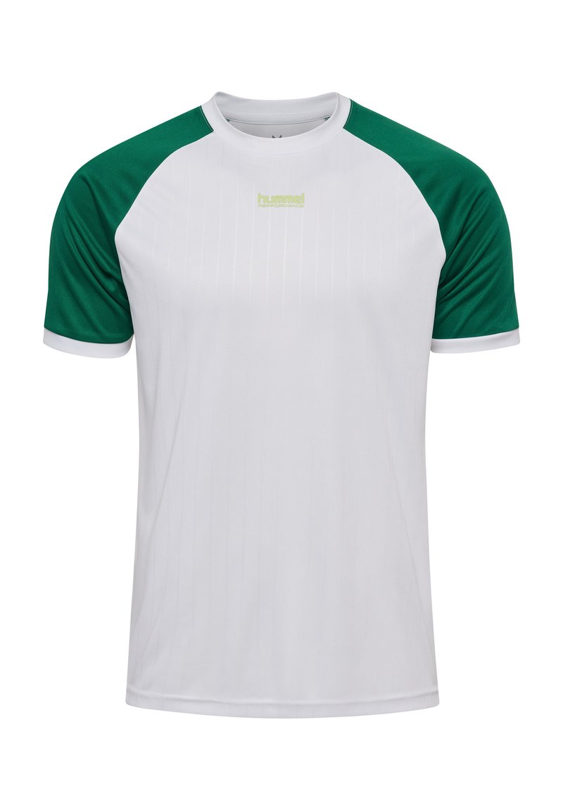 Hvid atletisk T-shirt med grønne raglanærmer, der har et struktureret stribesystem og et lille logo på brystet.