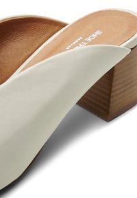 Shoe The Bear EMMA - Slip-ins med hög sula - off white