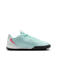 Hellblaue Sportschuhe mit strukturiertem Obermaterial, schwarzer Gummisohle und pinkem Akzent an der Seite. Verfügt über eine Schlaufe zum Anziehen und eine Schnürverschluss.
