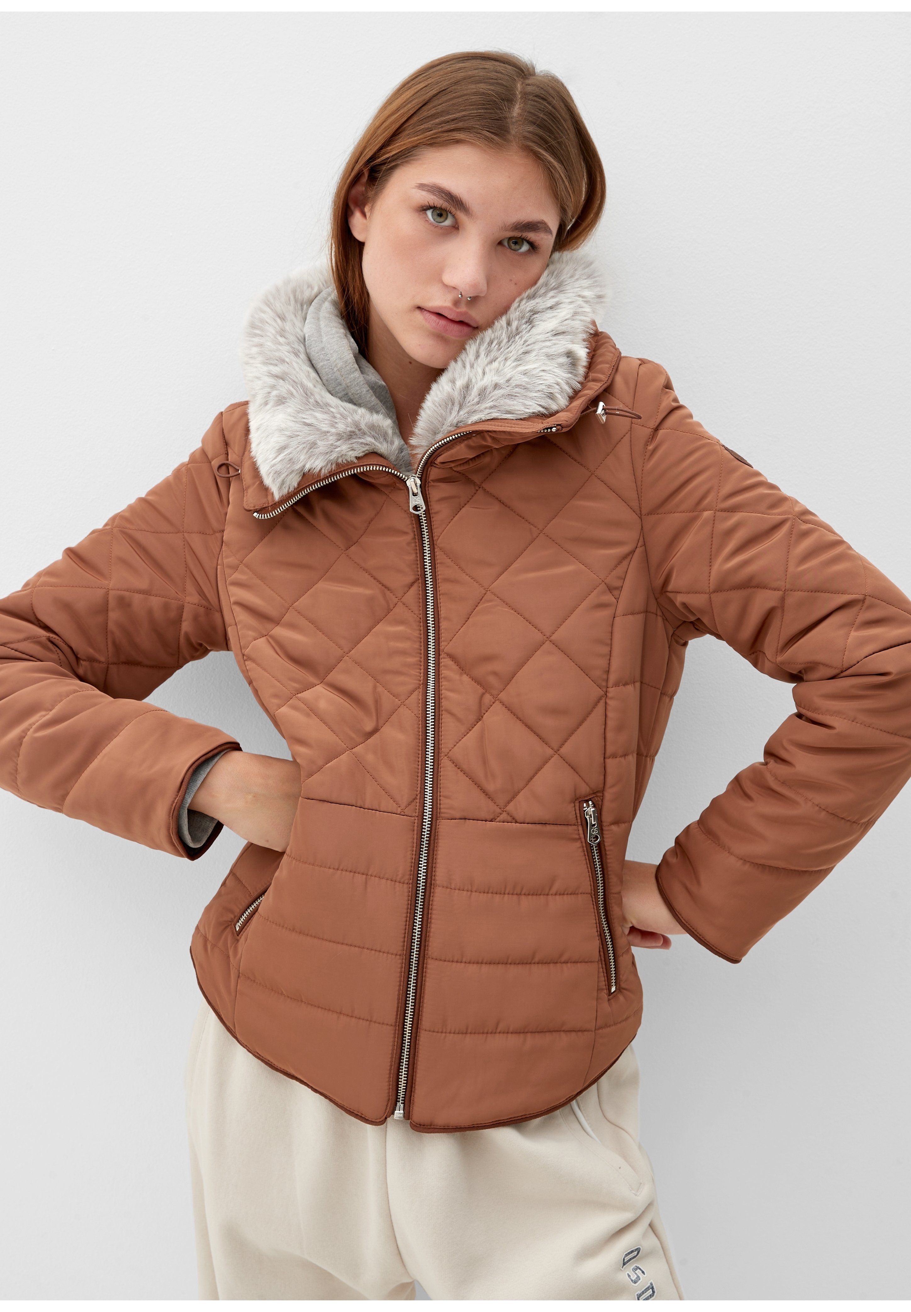 QS Damen Jacke Langarm – Stilvolle Jacke Für Den Alltag