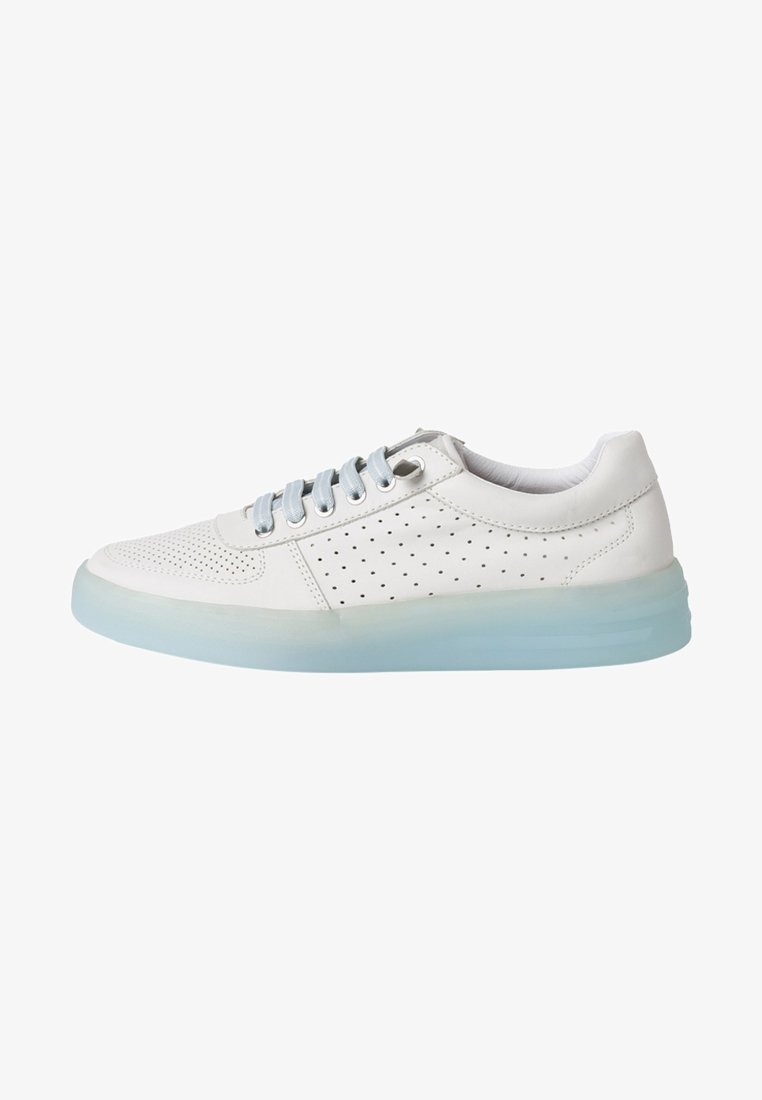 Tamaris Trainers - white/lt.blue
