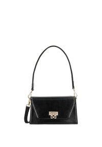 Sac à main en cuir noir à forme structurée, doté d'un rabat pliant, de ferrures dorées et d'une bandoulière détachable. Texture lisse avec des accents.