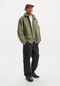 Levi's® 568™ LOOSE STRAIGHT CARGO  - Traperice opuštenog kroja - darkly wash t2