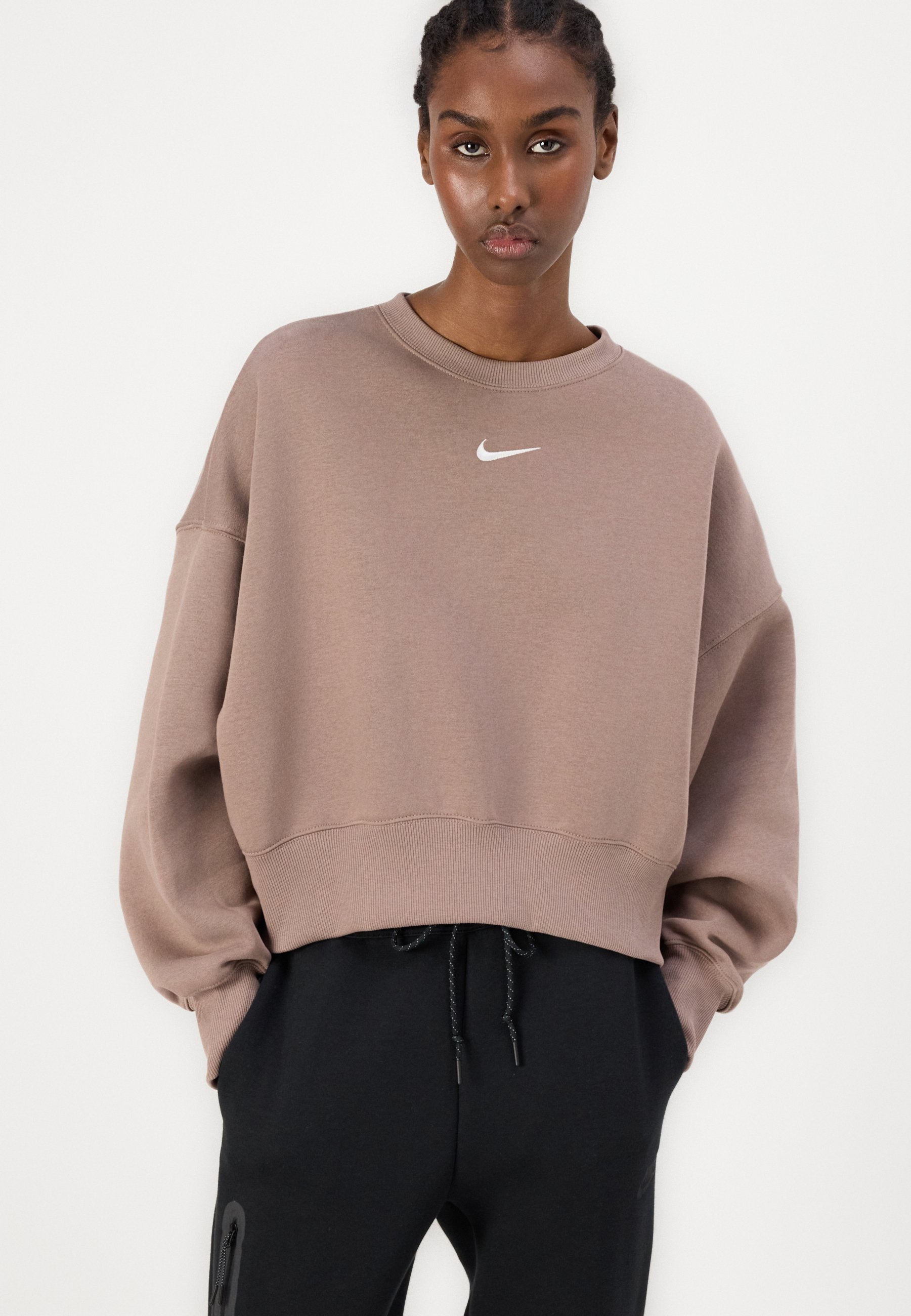 off whites black and white