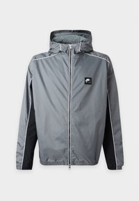 Επιλέχθηκε, smoke grey/black/white