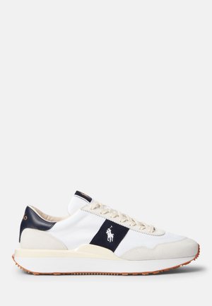 Sneakers - white