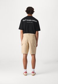 HUF ENLIGHTENMENT WORK UNISEX - Kratke hlače - khaki