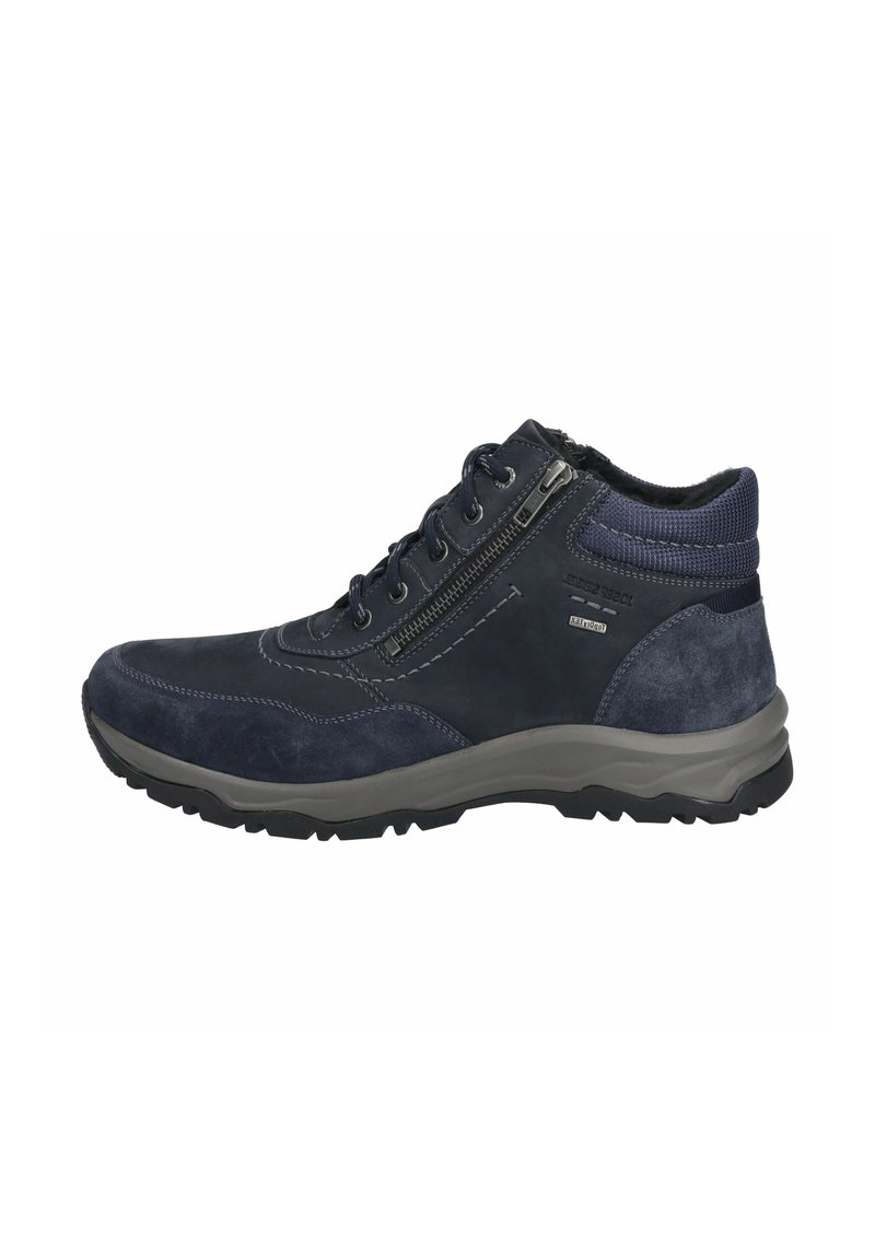 Stivali da trekking blu navy con una combinazione di suede liscio e testurizzato, dotati di chiusura con lacci, cerniera laterale e suola in gomma.
