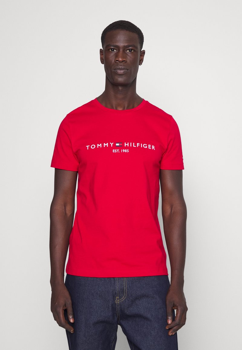 Tommy Hilfiger TOMMY LOGO TEE - T-shirt estampada - blazer red