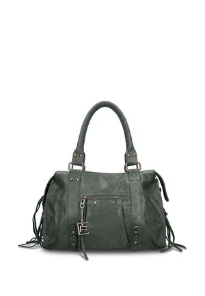 Sac à main en cuir vert foncé avec doubles anses, poche avant zippée, clous décoratifs, pampilles latérales et breloque métallique en forme de lettre.