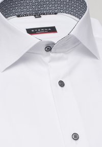 Eterna Kostymskjorta - white