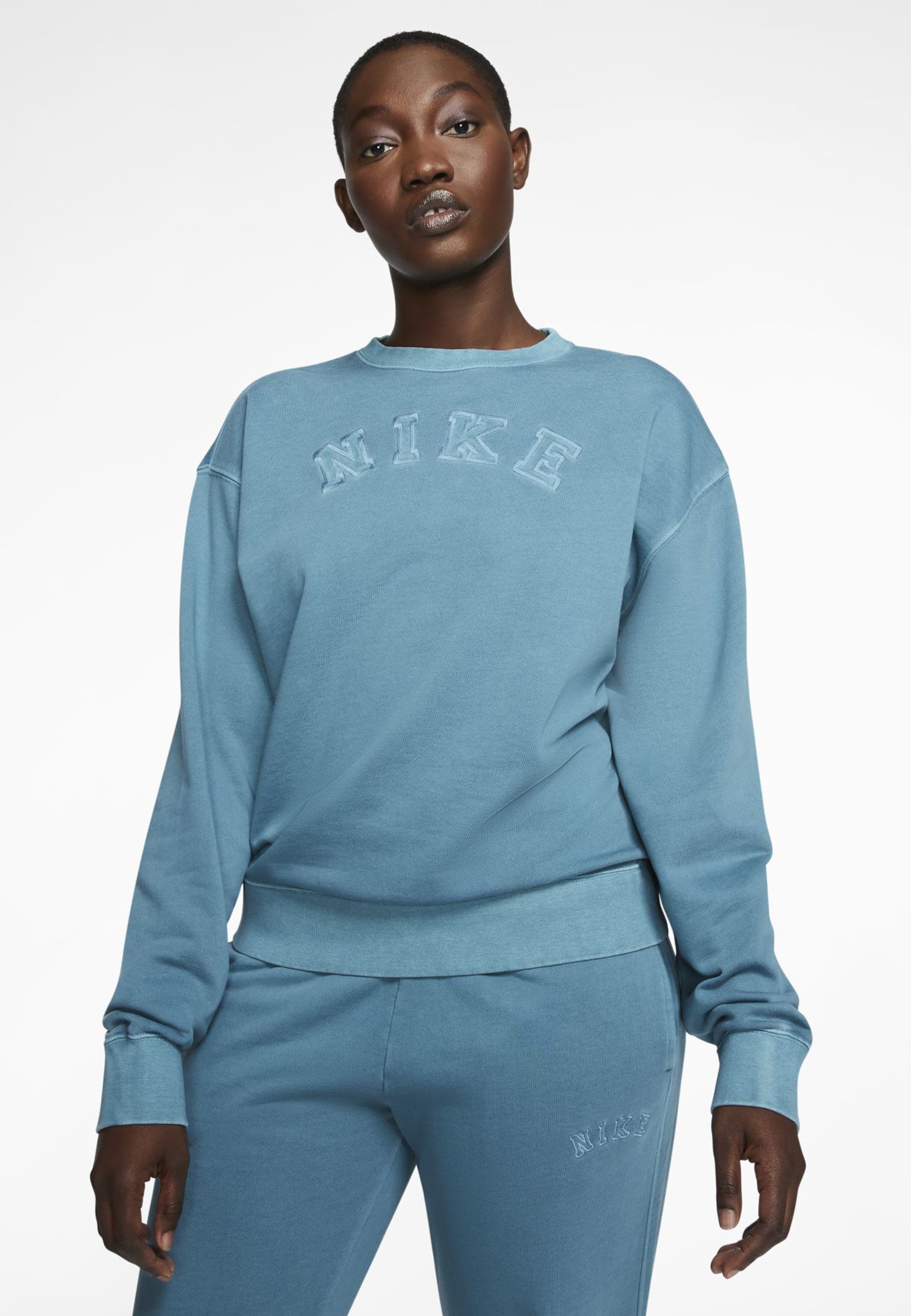 nike cerulean sweatshirt