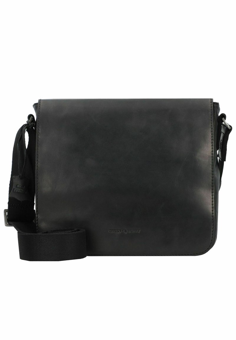 Borsa a tracolla in pelle nera con texture liscia, chiusura a pattina, tracolla regolabile e logo in rilievo sul davanti.