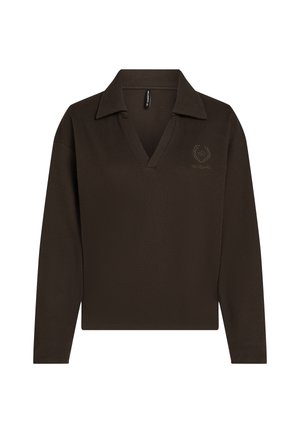 Barna, hosszú ujjú pólóing bordázott textúrával, V-kivágással és látható logóemblémával a bal mellen.