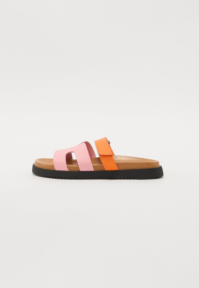 Steve Madden MISSILE - Sandalen - orange/pink