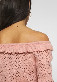 Miss Selfridge Stickad tröja - pink