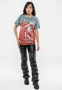 Paradiso Clothing BOB MARLEY EXODUS PLAYLIST DYE WASH - Print T-shirt - red