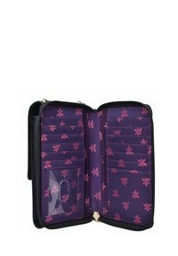 Schwarze Reißverschluss-Geldbörse mit lila Innenraum und floralen Mustern in Pink, mehreren Kartenfächern und einem transparenten Ausweisfach.