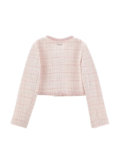 Jachetă croptată din tweed roz deschis și alb, cu mâneci lungi și margine subtilă cu franjuri, văzută din spate.