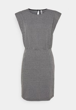 Schwarz-weißer karierter Kleid mit kurzen Puffärmeln, tailliertem Hüftbereich und einem Schlüsselöffnung-Detail am Rücken. Aus einem leichten Stoff gefertigt.