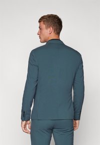 Lindbergh PLAIN MENS SUIT - Completo - deep green