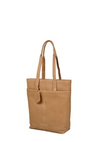Borsa tote in pelle marrone chiaro con due manici, forma rettangolare, una tasca frontale e un'etichetta con logo. Texture liscia con cuciture minime.