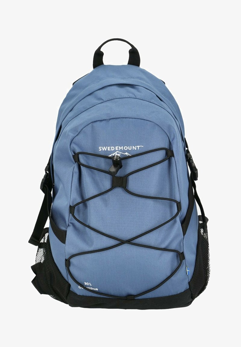 Mochila Swedemount azul con capacidad de 30L, que cuenta con una superficie texturizada, cuerdas elásticas ajustables y bolsillos laterales de malla negra.