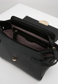 L.CREDI Sac à main - black