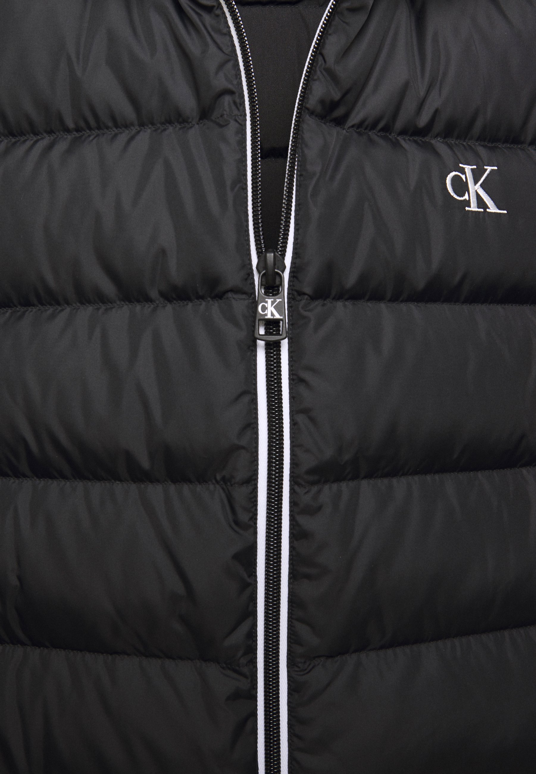 LIGHT JACKET Gewatteerde jas black LIGHT JACKET Gewatteerde jas black