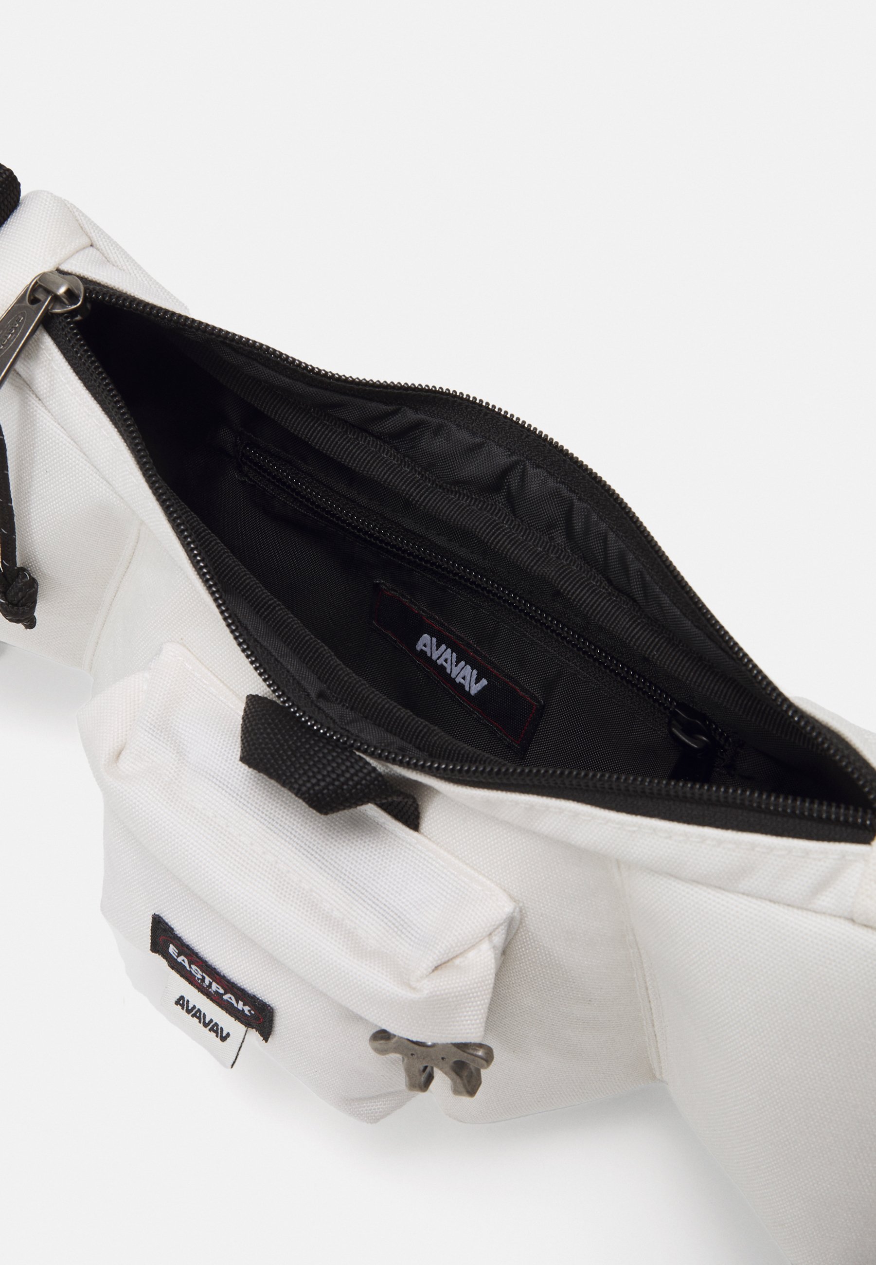 ★AVAVAV X EASTPAK★AV MINI BAG AVAVAV AVAVAV X EASTPAK MINI BAG - Cross body bag - black