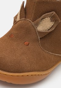 Camper UNISEX - Classic ankle boots - medium brown