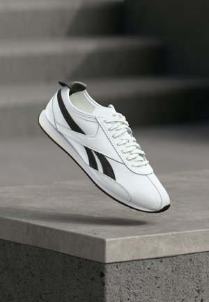 R400 UNISEX - Treniņu apavi - white/washed black