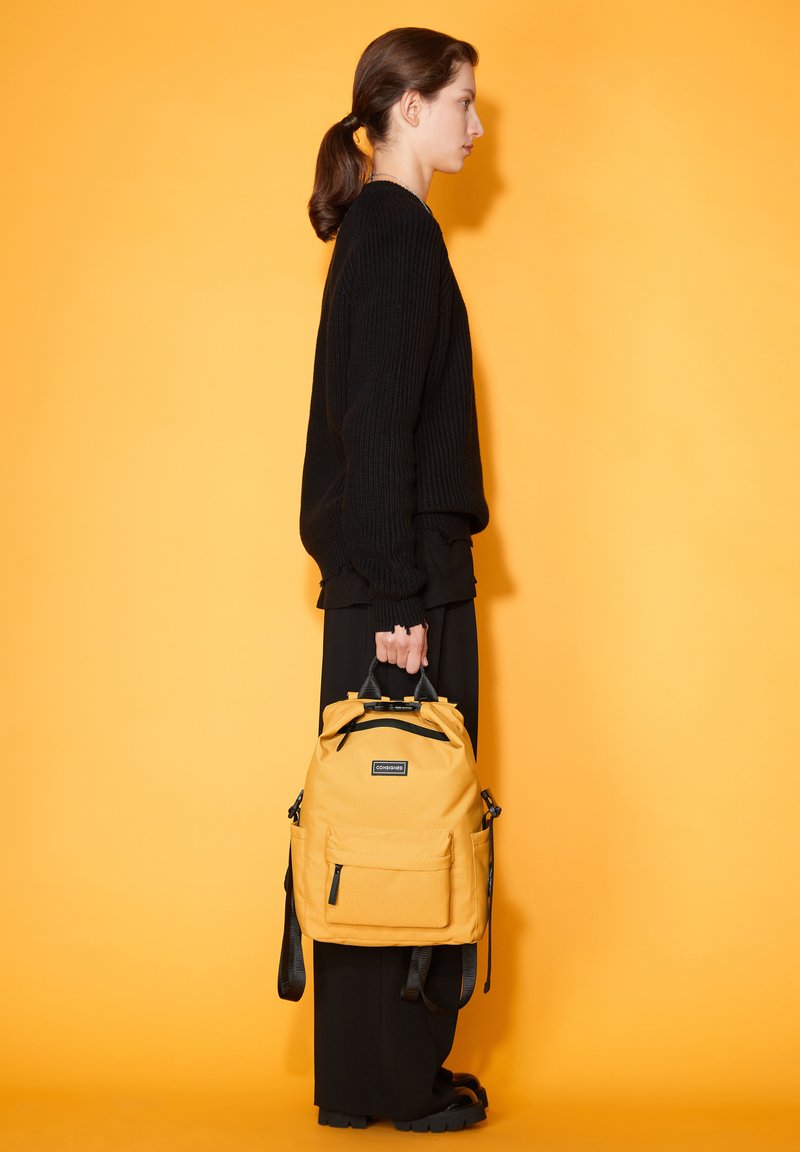 CONSIGNED - Rucksack - mustard, Enlarge
